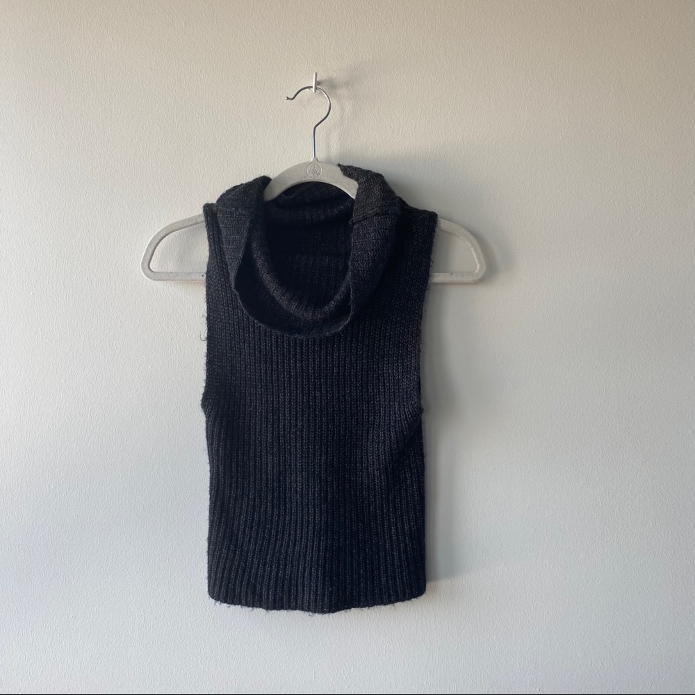 Tildon | Cowl Neck Sleeveless Sweater